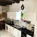 Art House Near To Saint George By Konnect