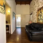 Feriehus Art House Near To Saint George By Konnect Agios Georgios Pagon
