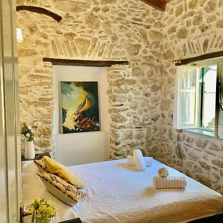 Tatil Evi Art House Pagoi Corfu *