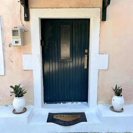 Art House Pagoi Corfu Tatil Evi *