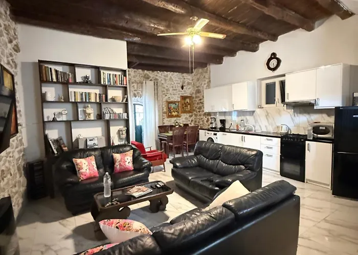 Art House Pagoi Corfu Hébergement de vacances *